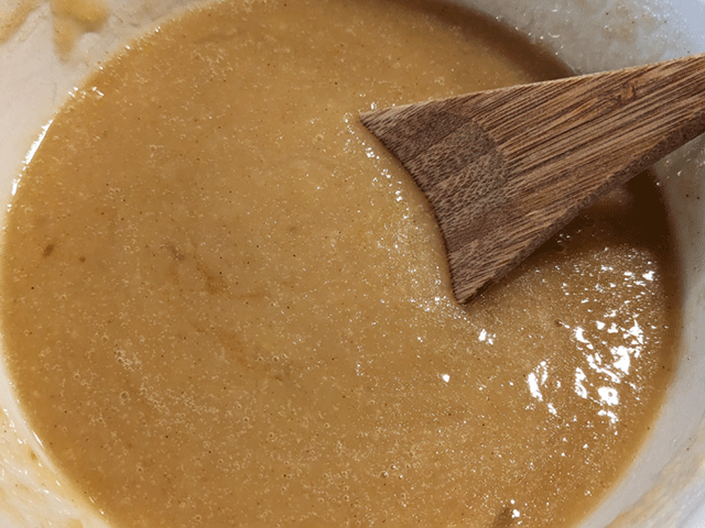 wet ingredients for cinnamon raisin applesauce bread