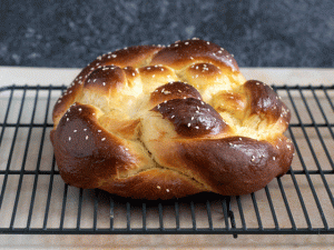 braided egg bread challah